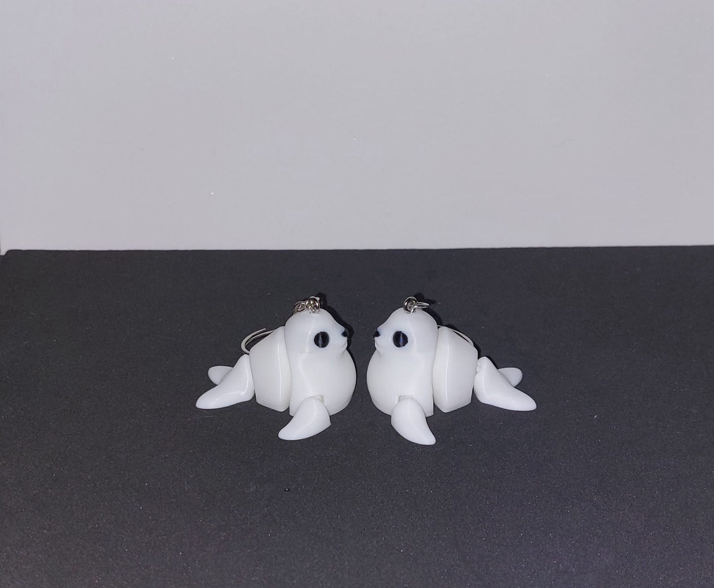 Adorable Seal Keychain 🦭❄️ – 3D Printed Cuteness!