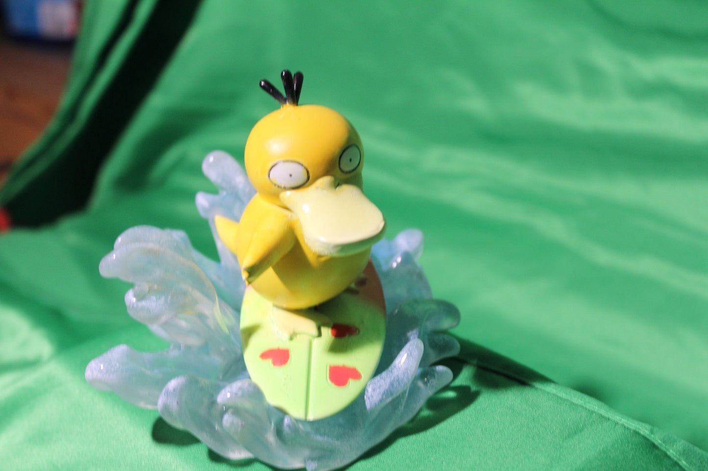 Psyduck Surfer – Build & Paint Action Figure